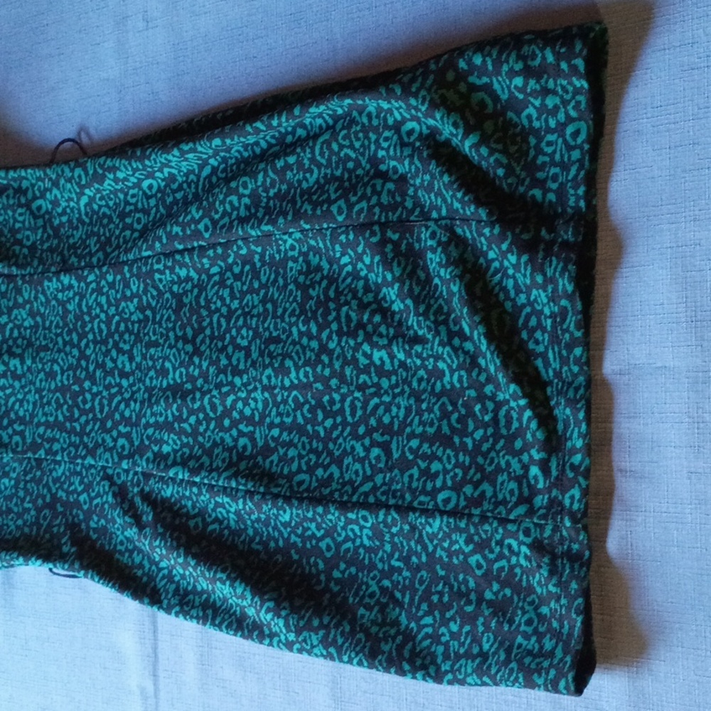 A. Byer Teal Animal Print Cap Sleeve Tunic - Picture 4 of 10